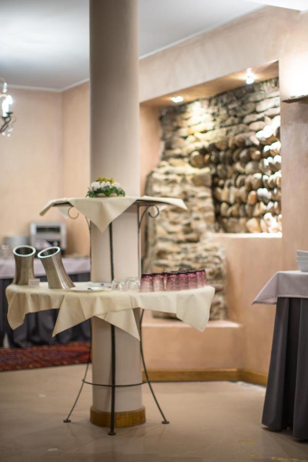Palazzo Finati Bed & Breakfast Alba  Exterior foto