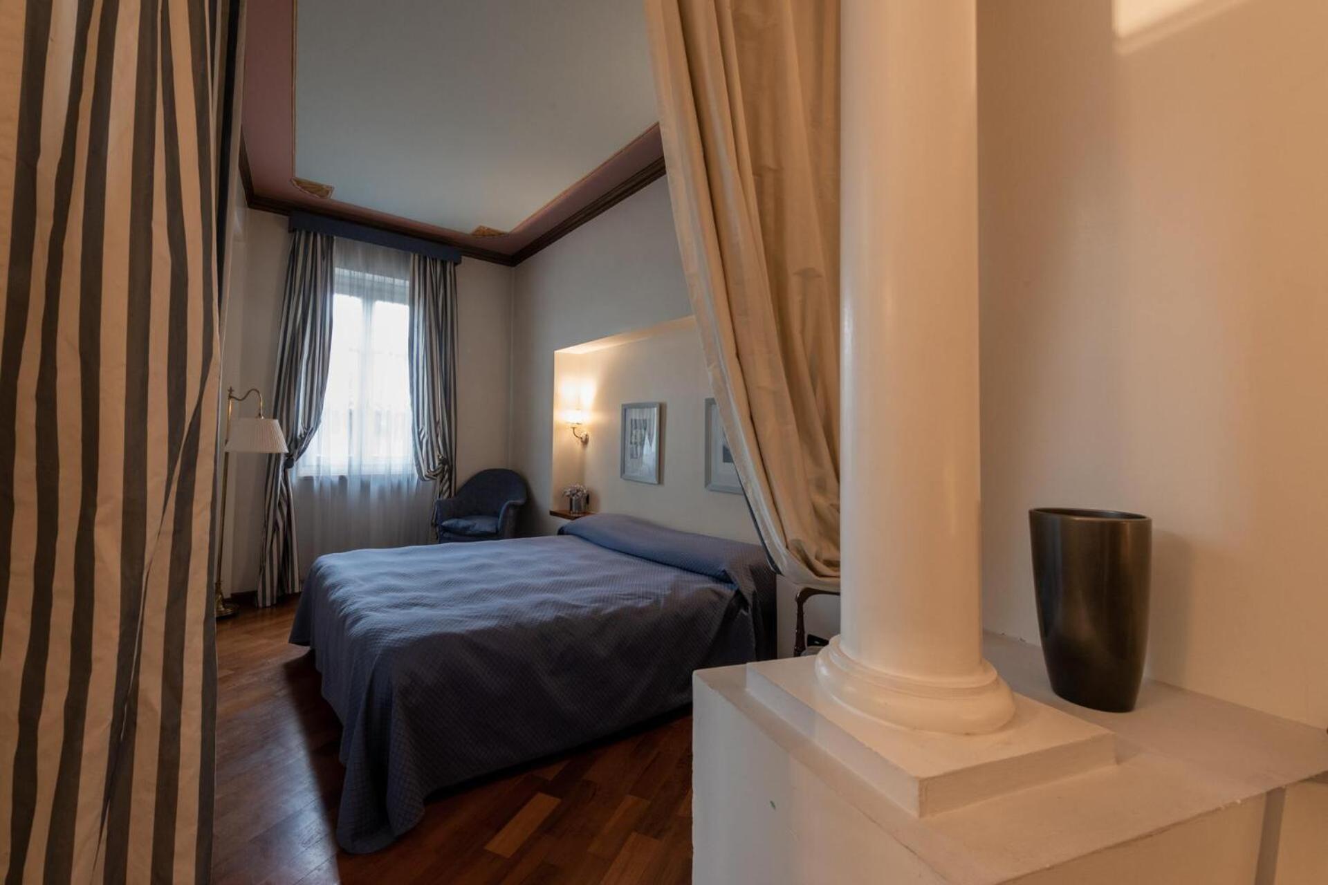 Palazzo Finati Bed & Breakfast Alba  Exterior foto