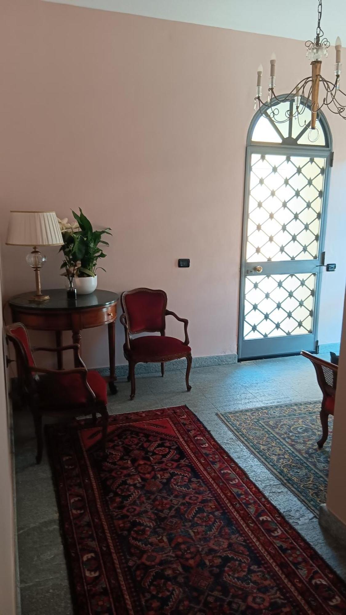 Palazzo Finati Bed & Breakfast Alba  Exterior foto
