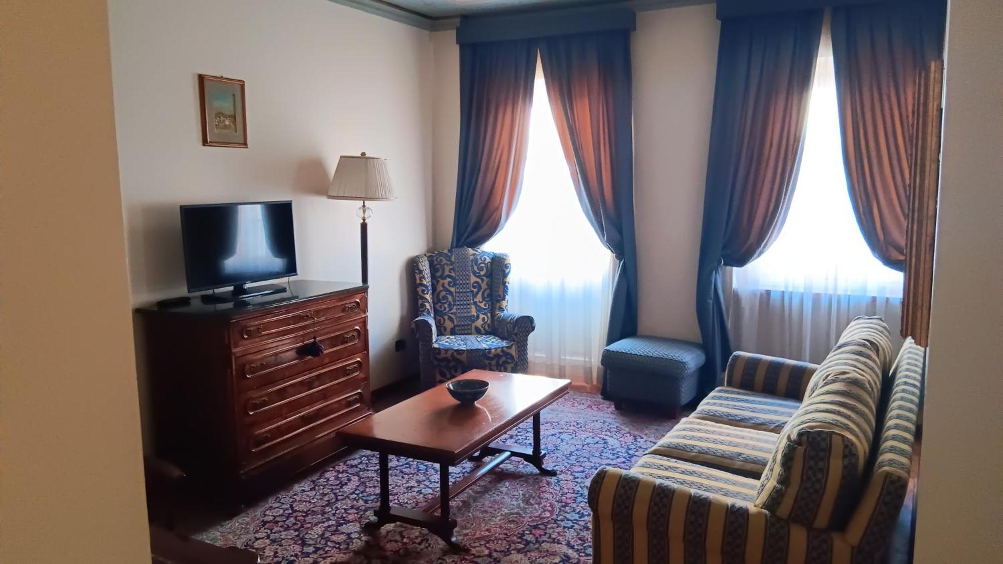 Palazzo Finati Bed & Breakfast Alba  Exterior foto