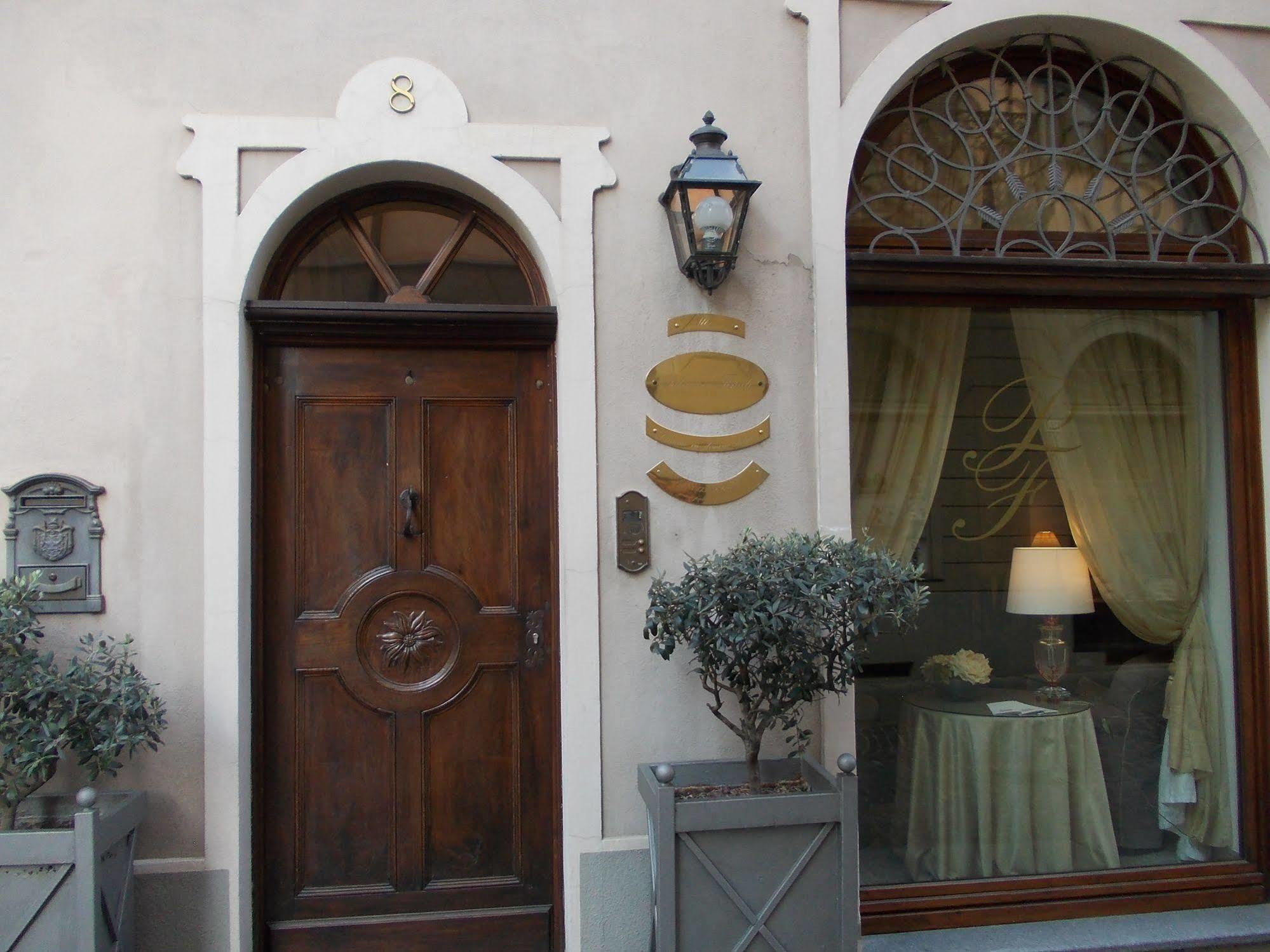 Palazzo Finati Bed & Breakfast Alba  Exterior foto